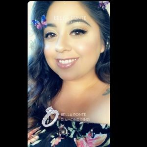 Meet your Posher, Yolanda